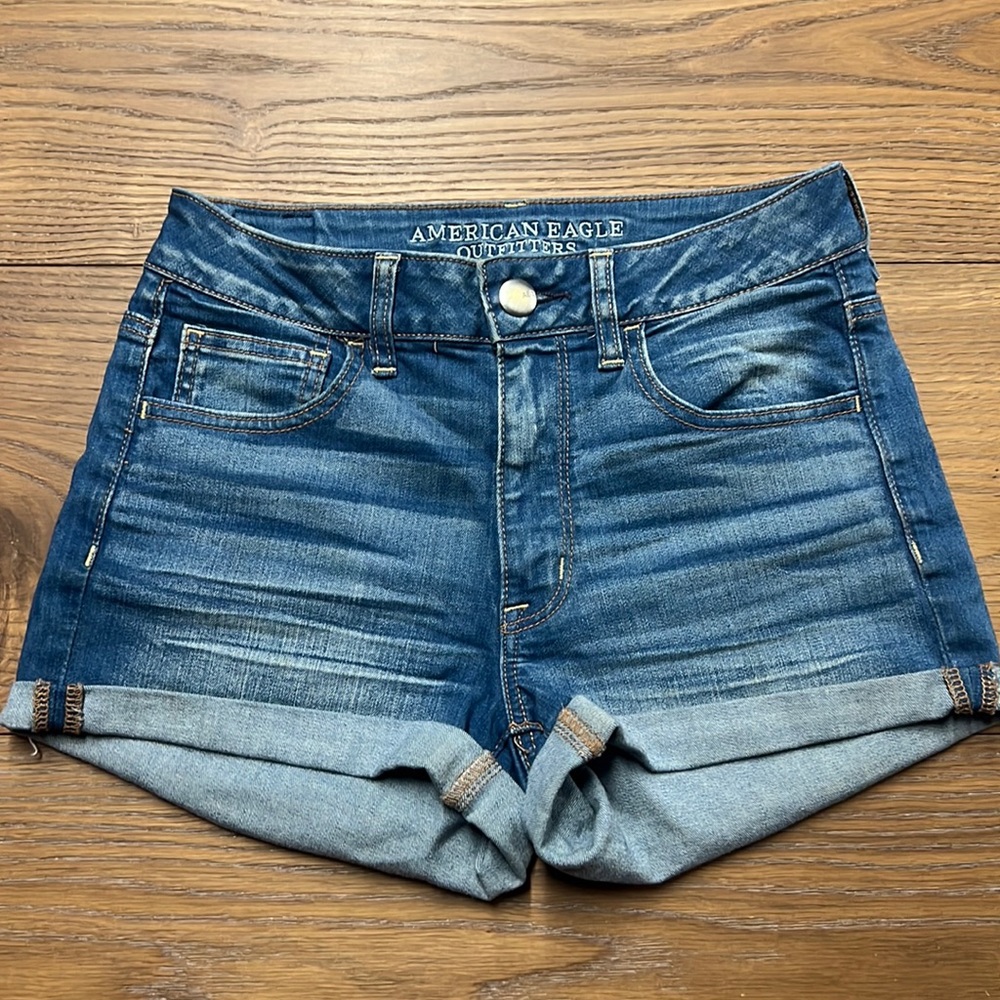 American Eagle Super Stretch High-Rise Shorty- NWOT!